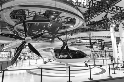 推进低空经济发展需技术与政策双轮驱动